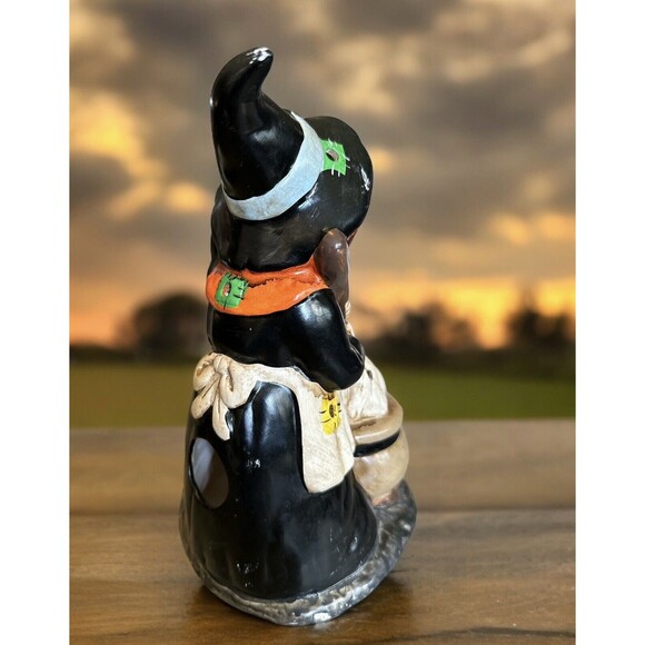 Vintage Witch Candle Holder Tea Candle Figurine Ceramic Halloween Pumpkin 9.5” - Picture 5 of 8